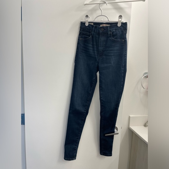 Classic Levi’s skinny jeans - Picture 8 of 8